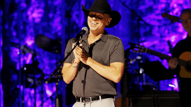 Kenny Chesney is "Devastated" After a Woman Dies in an Escalator Accident Near the End of His Show!